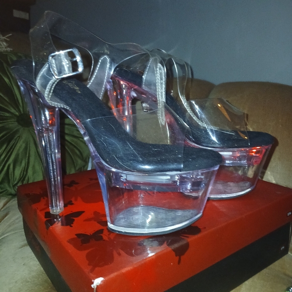Platform shoes - Picture 10 of 12